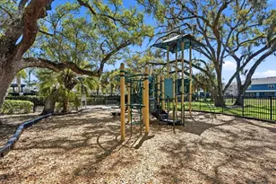 2109 Midnight Pearl Dr, Sarasota, FL 34240 - Photo 46