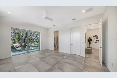 2010 Hyde Park Circle, Sarasota, FL 34239 - Photo 42