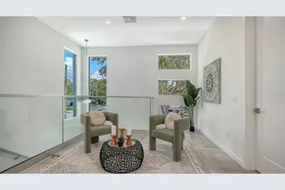2010 Hyde Park Circle, Sarasota, FL 34239 - Photo 46