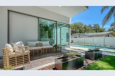 2010 Hyde Park Circle, Sarasota, FL 34239 - Photo 48