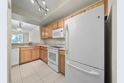 5701 Bentgrass Drive #18-207, Sarasota, FL 34235 - Photo 8