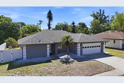 8421 Country Park Way, Sarasota, FL 34243 - Photo 2