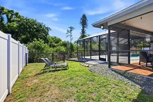 8421 Country Park Way, Sarasota, FL 34243 - Photo 38