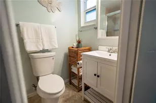 925 Beach Rd, Sarasota, FL 34242 - Photo 12