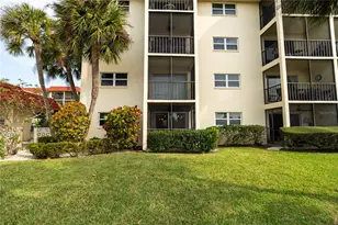 925 Beach Rd, Sarasota, FL 34242 - Photo 26