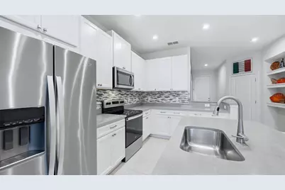 5710 Silverbridge Trail, Bradenton, FL 34211 - Photo 4