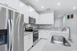 5710 Silverbridge Trl, Bradenton, FL 34211 - Photo 4