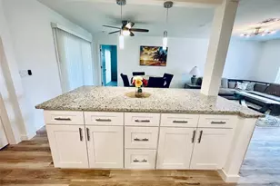 1045 Cumberland Rd, Venice, FL 34293 - Photo 14