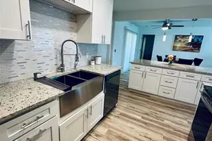 1045 Cumberland Rd, Venice, FL 34293 - Photo 12