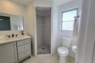 401 Sunnyside Dr, Venice, FL 34293 - Photo 22