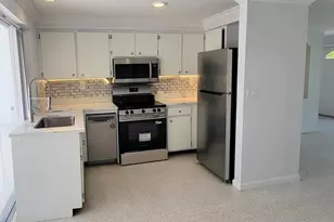 401 Sunnyside Dr, Venice, FL 34293 - Photo 14