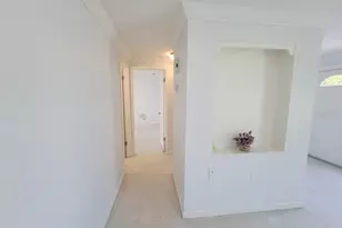 401 Sunnyside Dr, Venice, FL 34293 - Photo 18