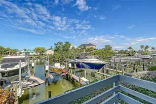 1249 Dockside Pl, Sarasota, FL 34242 - Photo 32