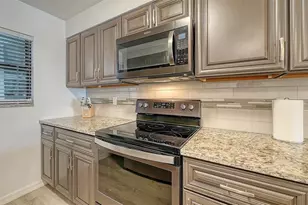 1249 Dockside Pl, Sarasota, FL 34242 - Photo 18