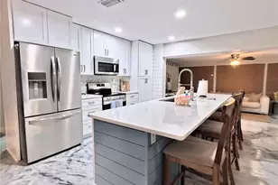 6107 9th Ave W, Bradenton, FL 34209 - Photo 12