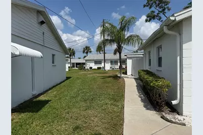 2217 Hopkins Drive W, Bradenton, FL 34207 - Photo 16