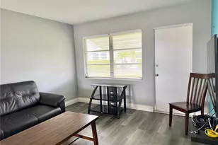 2217 Hopkins Dr W, Bradenton, FL 34207 - Photo 10