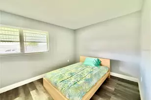 2217 Hopkins Dr W, Bradenton, FL 34207 - Photo 8