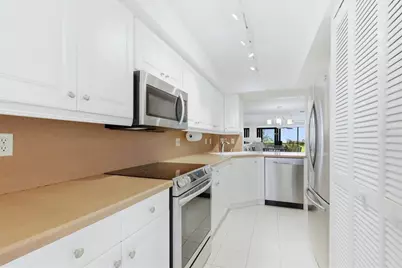 5655 Gulf Of Mexico Drive #A107, Longboat Key, FL 34228 - Photo 8