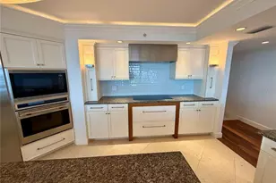 988 Blvd Of The Arts Blvd, Sarasota, FL 34236 - Photo 12