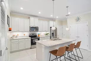 21026 Fetterbush Pl, Venice, FL 34293 - Photo 10