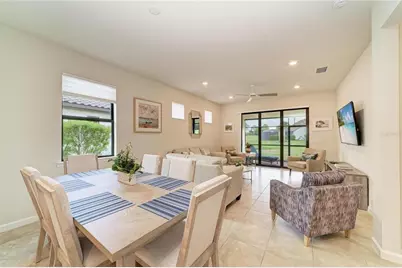 7013 Hanover Court, Lakewood Ranch, FL 34202 - Photo 18