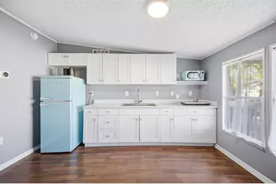 12513 Waltham Avenue, Tampa, FL 33624 - Photo 10