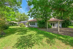 3240 Walter Travis Dr, Sarasota, FL 34240 - Photo 38