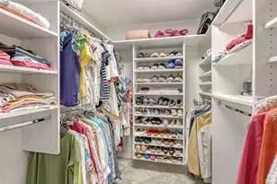 605 Sutton Pl, Longboat Key, FL 34228 - Photo 20