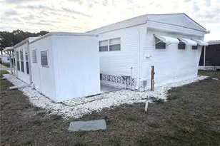 5001 Oakland Hills Ave, Sarasota, FL 34234 - Photo 4