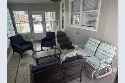 5001 Oakland Hills Avenue, Sarasota, FL 34234 - Photo 8