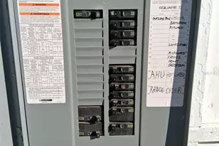 3372 Mayflower St, Sarasota, FL 34231 - Photo 18