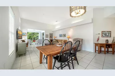 3799 Mira Lago Drive, Sarasota, FL 34238 - Photo 10