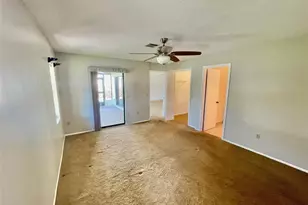 137 Drifting Sands Dr, Venice, FL 34293 - Photo 24