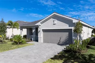 11470 Burgundy Dr, Venice, FL 34293 - Photo 4