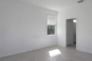 11470 Burgundy Dr, Venice, FL 34293 - Photo 36