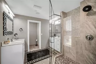 7149 Longboat Dr N, Longboat Key, FL 34228 - Photo 14