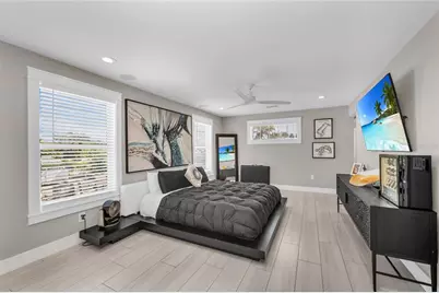 7149 Longboat Drive N, Longboat Key, FL 34228 - Photo 12