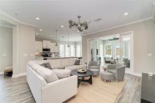 348 Sapphire Lake Dr, Bradenton, FL 34209 - Photo 6