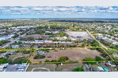 6115 33rd Street E, Bradenton, FL 34203 - Photo 2