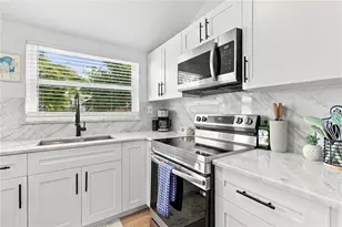 6980 Poinsetta, Longboat Key, FL 34228 - Photo 8
