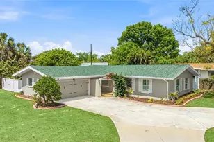 2949 Bougainvillea St, Sarasota, FL 34239 - Photo 1