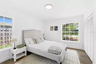 2949 Bougainvillea St, Sarasota, FL 34239 - Photo 16