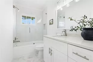 2949 Bougainvillea St, Sarasota, FL 34239 - Photo 22