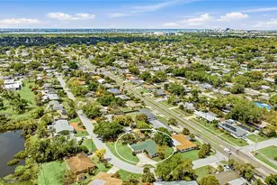 2949 Bougainvillea St, Sarasota, FL 34239 - Photo 2