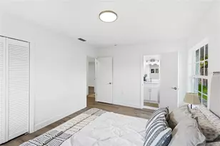 2949 Bougainvillea St, Sarasota, FL 34239 - Photo 18