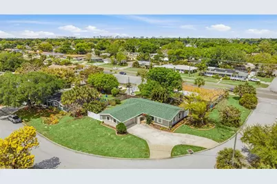 2949 Bougainvillea Street, Sarasota, FL 34239 - Photo 30