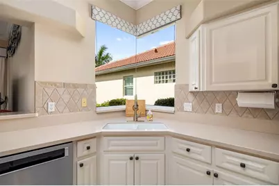 613 Misty Pine Drive, Venice, FL 34292 - Photo 16