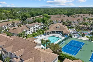 4275 Castlebridge Ln, Sarasota, FL 34238 - Photo 32