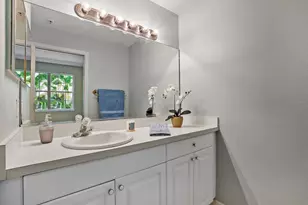 4275 Castlebridge Ln, Sarasota, FL 34238 - Photo 16